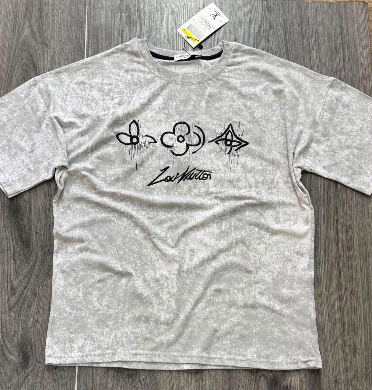 T-shirt L.V Oversize