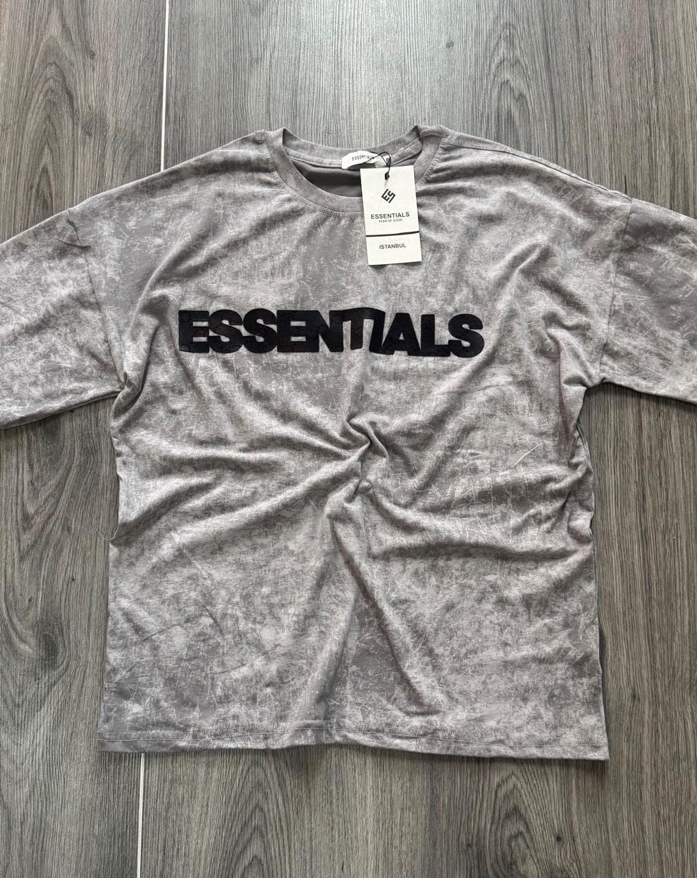 T-shirt E.SSENTIAL.S Oversize